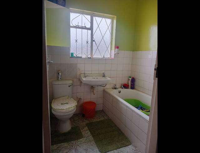 3 BEDROOM HOUSE FOR SALE IN KWANOBUHLE